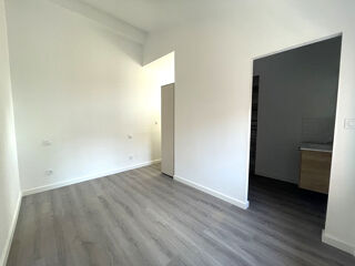  Appartement à louer 2 pièces 46 m²