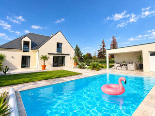  Maison à vendre 8 pièces 233 m²