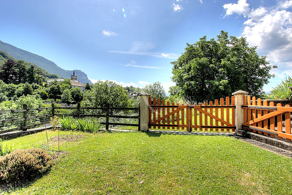 Vente Maison Maison de village 76 m2 avec jardin et garage Challes les eaux