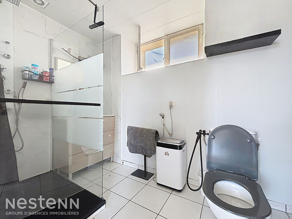 Maison familiale 120m² avec 3 chambres, un bureau, jardin, piscine et beaux volumes