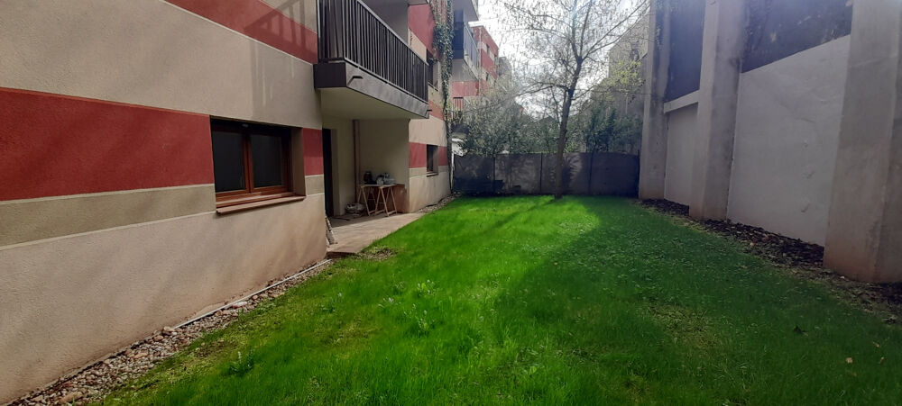 RDJ APPARTEMENT T4.Terrasse et jardin. Garage