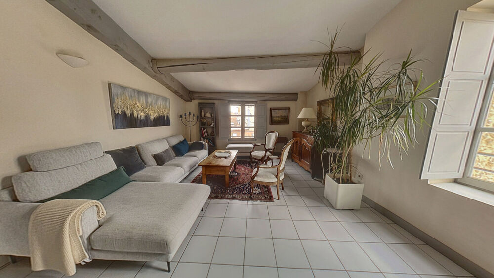 Appartement 3 pièce(s) INTRA MUROS TEINTURIERS