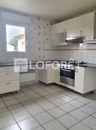  Appartement à louer 3 pièces 69 m²