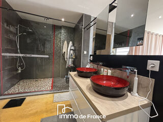  Appartement � vendre 5 pi�ces 213 m�