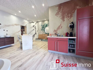  Maison à louer 3 pièces 180 m²