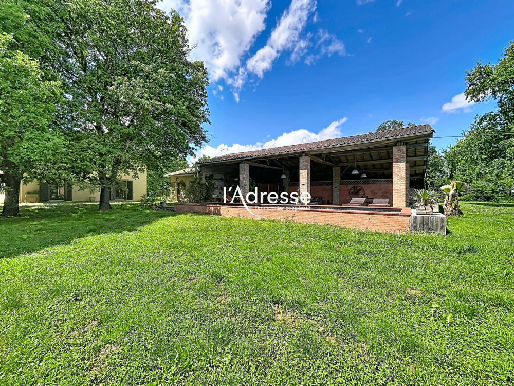 Domaine d'exception 430 m² sur 11 hectares préservés Aux portes de Toulouse