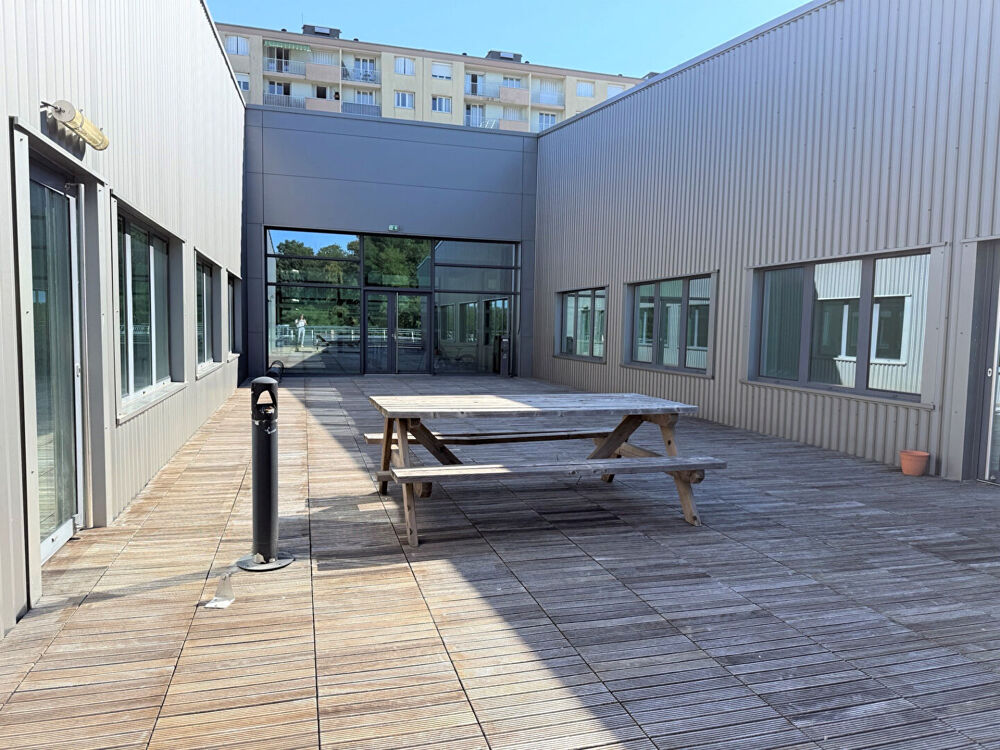   Bureaux  200 m2 - Proche rocade BESANCON Besancon
