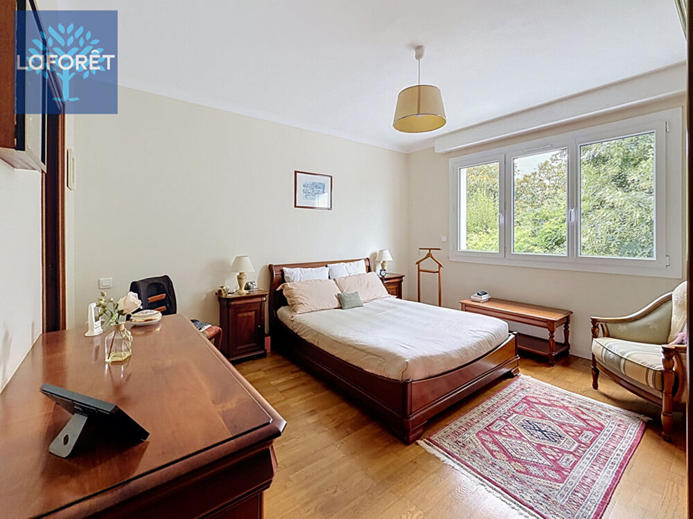 Nantes Boulevard des Poilus, Maison 6 pièces de 180 m² avec jardin, double garage et véranda