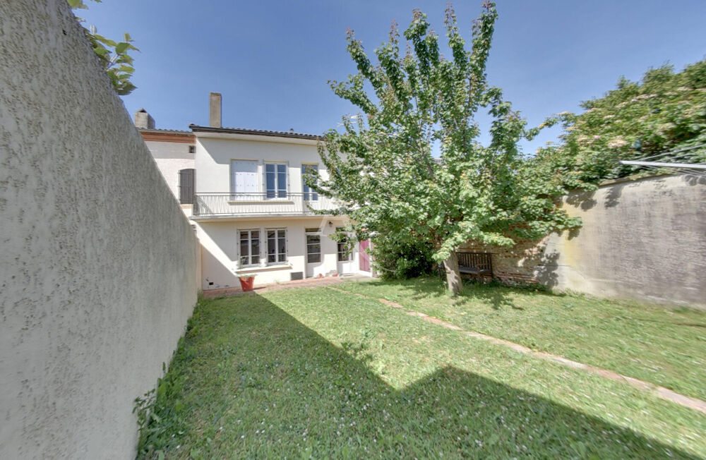 Vente Maison Mas Grenier : Maison de village rénovée  311 m2 Mas grenier