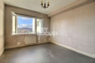  Appartement � vendre 5 pi�ces 85 m�