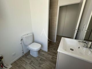  Appartement à louer 2 pièces 44 m²