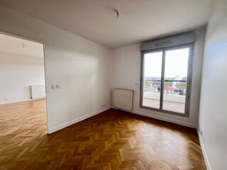  Appartement à louer 2 pièces 43 m²