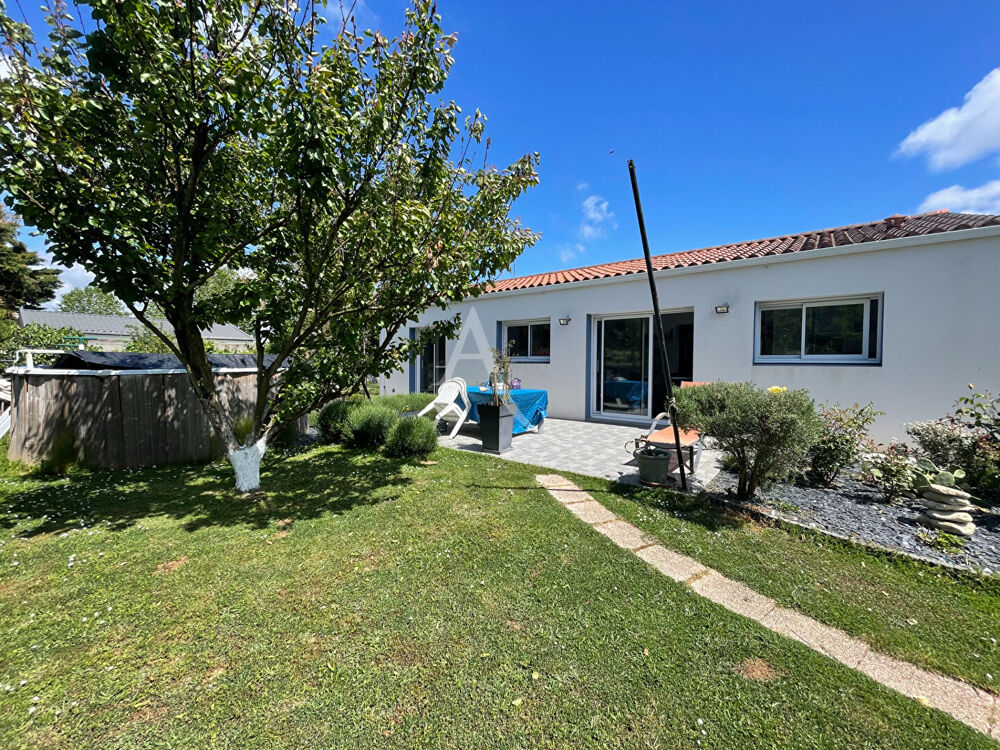 Maison Saint Vincent Sur Jard 5 pièce(s) 155 m2
