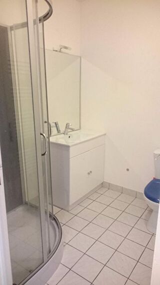  Appartement à louer 1 pièce 28 m²