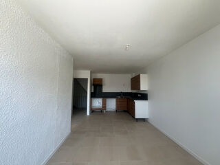  Appartement à louer 4 pièces 73 m²