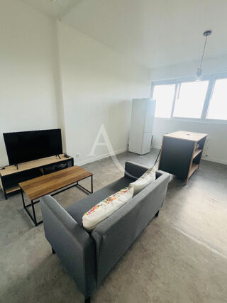  Appartement à louer 2 pièces 40 m²
