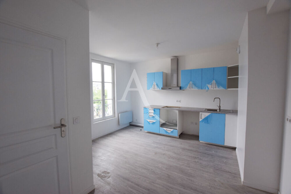 Location Appartement PROCHE GARE NANGIS, APPARTEMENT 2 PIECES AU 2EME ETAGE, SEJOUR AVEC COIN CUISINE AMENAGEE, CHAMBRE, SALLE D'EAU, PLACE DE PARKIN Nangis