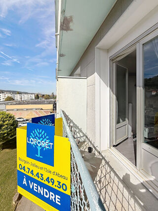 Appartement 3 pièces 53 m² · à Bourgoin-Jallieu · 53 m² · 135 000 €