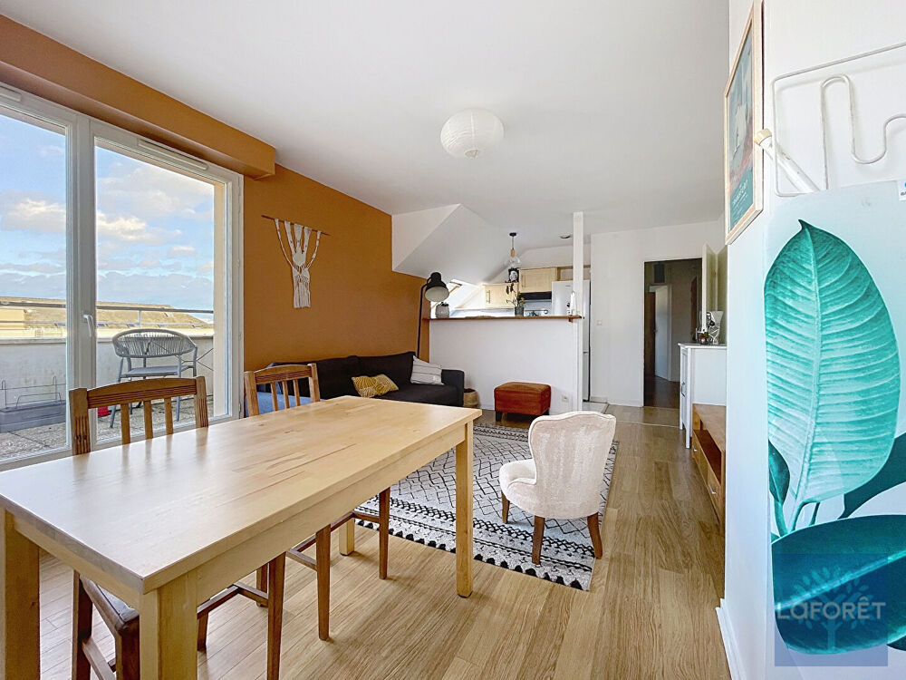 Location Appartement Superbe T2 meublé et équipé avec terrasse  de 42.22 m2 Nantes