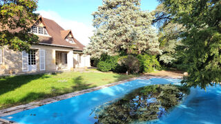  Maison à vendre 10 pièces 233 m²