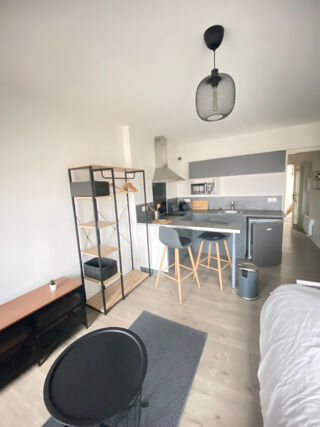  Appartement à louer 1 pièce 25 m²