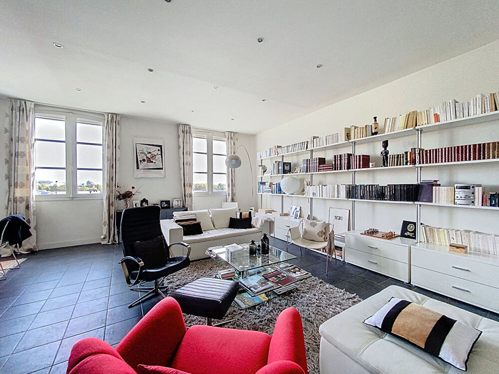 Vente Appartement T4 vue Garonne - Ascenseur - Parking Bordeaux