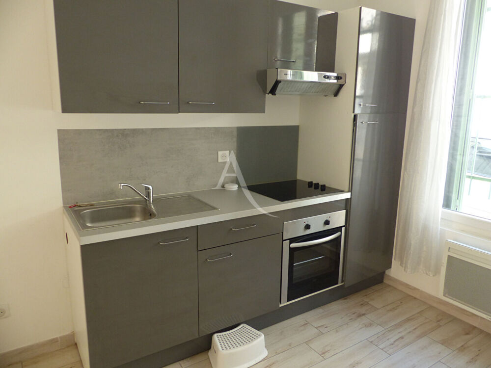 Location Appartement Appartement Nimes 1 pièce 21.57 m2 Nimes
