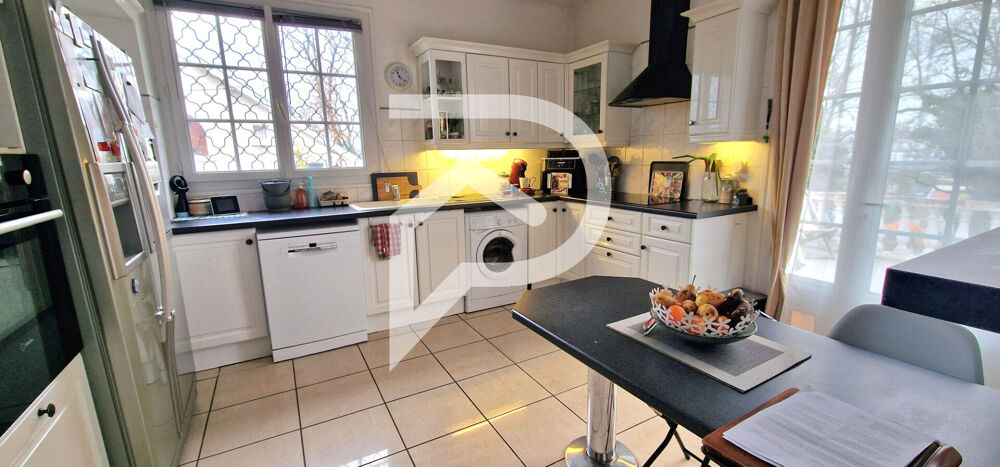 MAISON 5 CHAMBRES PISCINE