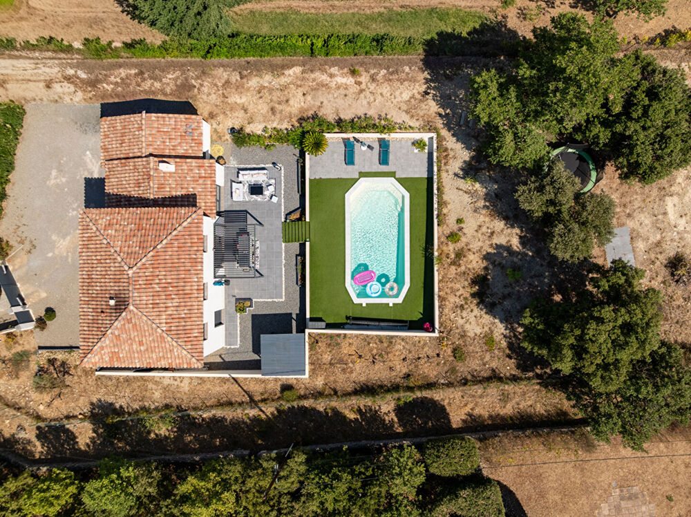 A VENDRE en EXCLUSIVITÉ à VIDAUBAN Maison contemporaine de 138m² 5 chambres GARAGE sur 1400m2 de terrain