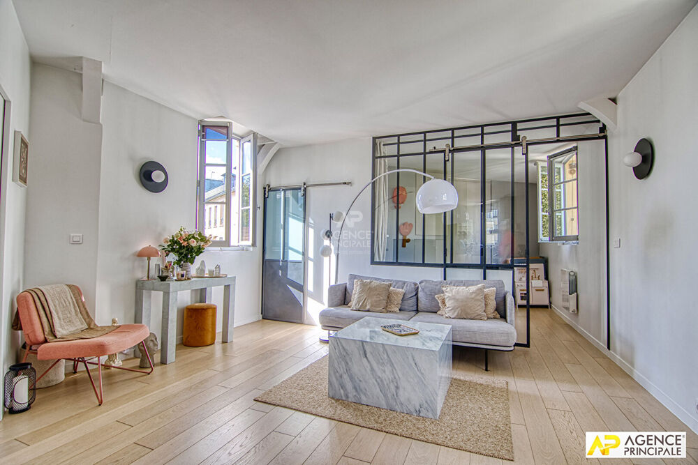 Vente Appartement Versailles Saint-Louis Appartement 3 pièces 51.27 m² carrez situé au 2ème et dernier étage Versailles