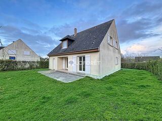  Maison à louer 6 pièces 122 m²