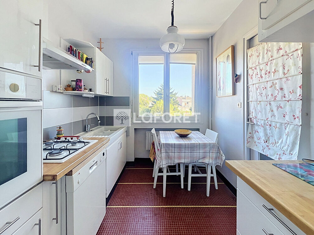 MÂCON - AVENUE ÉDOUARD HERRIOT T4 DE 99,59 m² AVEC GARAGE