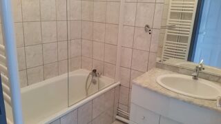  Appartement à louer 2 pièces 57 m²