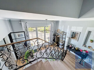  Maison � vendre 8 pi�ces 205 m�