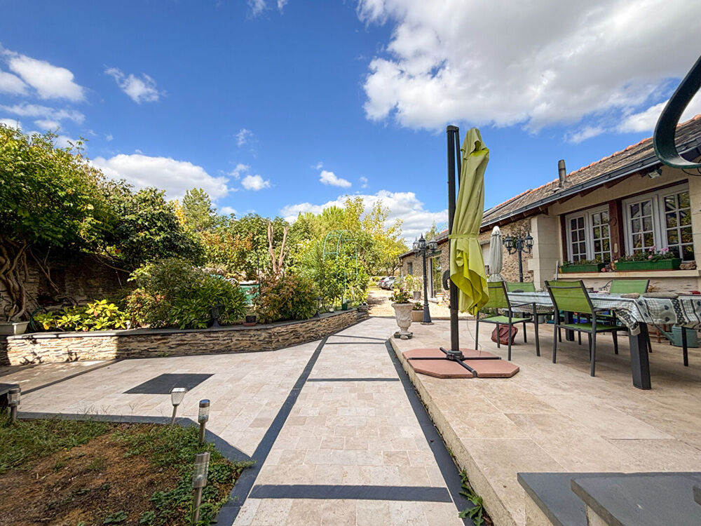 Vente Maison A VENDRE / ANGERS - Propriété d'exception de 246 m² avec 5 studios et terrain de 3 700 m² ! Angers