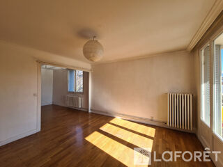  Appartement à louer 3 pièces 68 m²