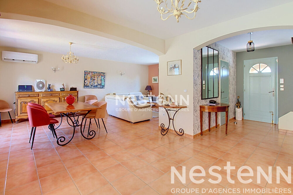 A VENDRE Maison Le Thoronet 6 pièce(s) 130 m2- Terrain 1026m2- Piscine- proche des commerces