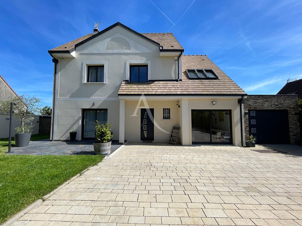 Vente Maison Maison individuelle 7 pièces - 156 m2  superbes prestations ! Chevry cossigny