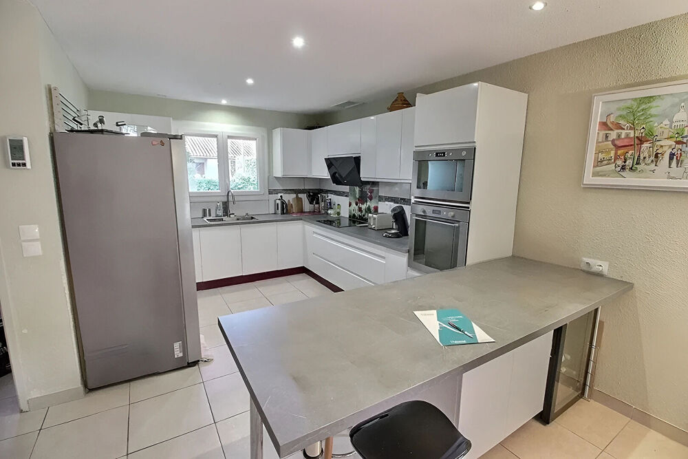 Vente Maison À VENDRE SAINT-NAZAIRE VILLA 3 FACES DE 108 m2 SUR TERRAIN AVEC PISCINE DE 358 m2 Saint nazaire
