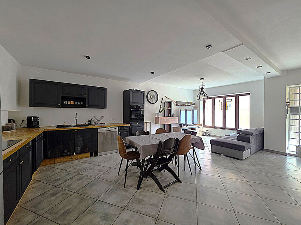 Maison 4 pièces 84 m² · à Saint Genix les Villages · 84 m² · 169 000 €