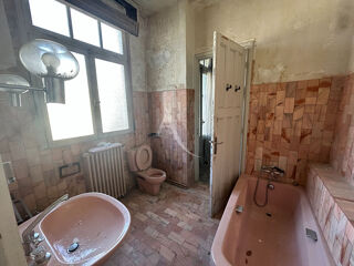  Immeuble � vendre 15 + pi�ces 1237 m�