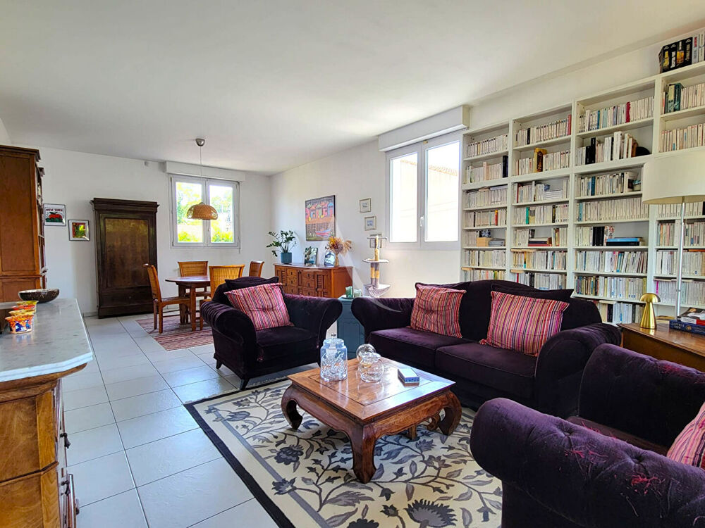 Vente Maison Mérignac  -  Maison  7 pièces 160 m²  avec sous sol de 90 m² Merignac
