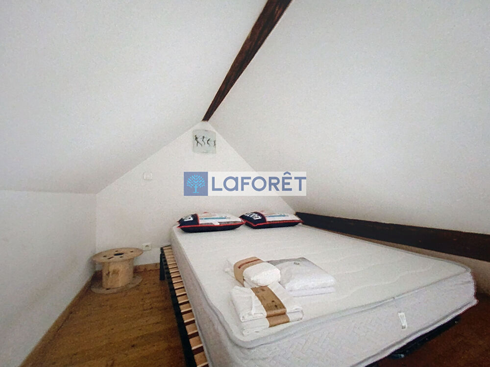 Location Appartement Studio meublé centre ville proche école d'infirmière Neufchateau