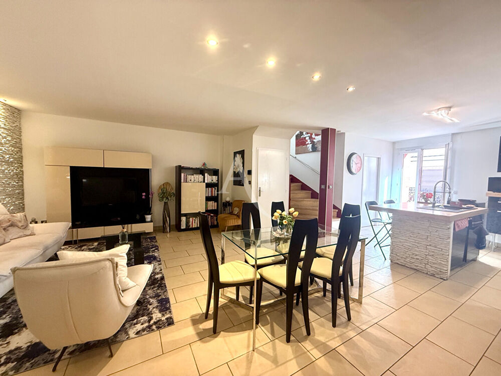 Vente Maison Maison de village de 90m² avec ascenseur, garage et terrasse Meze