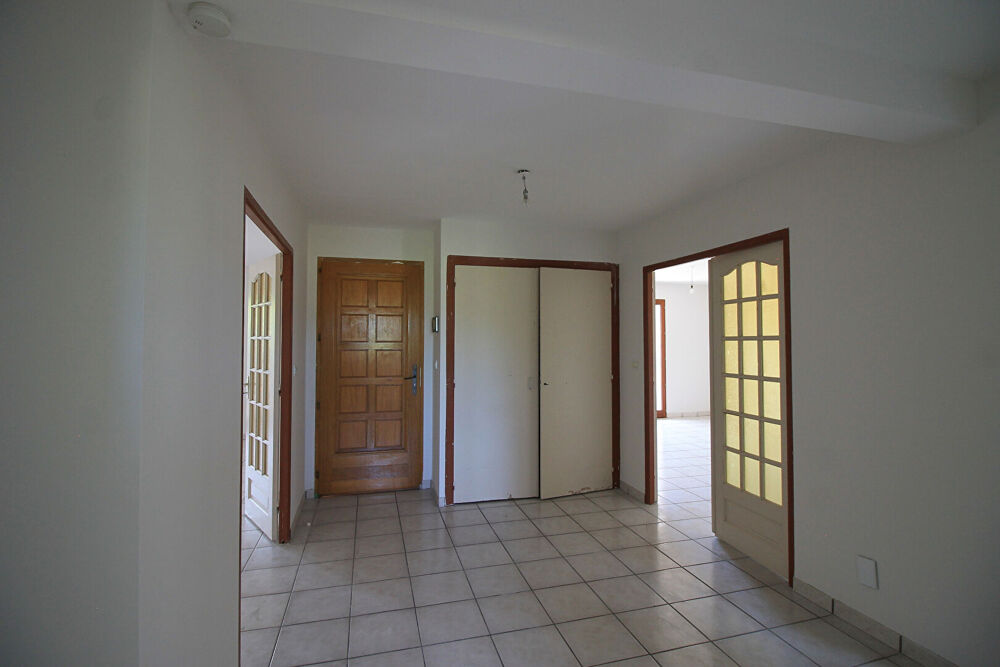 Maison 12 pièces - Porte de Savoie - calme et verdure