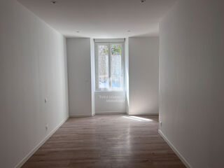  Appartement à louer 3 pièces 51 m²