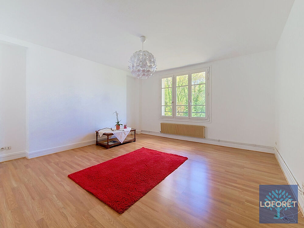 Vente Appartement Etampes, lumineux 3 pièces de 80 m² avec vue sur parc et proche RER C Etampes
