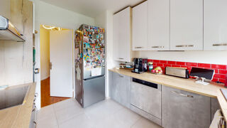  Appartement à louer 4 pièces 85 m²