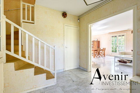   St-Cyr-au-Mont-d'Or - Maison individuelle de 135m2 sur un terrain piscinable de 1200m2 Maison - 6 pi�ce(s) - 159 m�