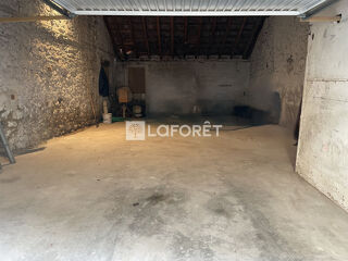  Parking / Garage à louer 60 m²